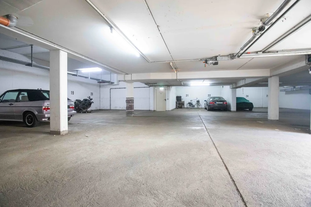 Tiefgarage Foto 2