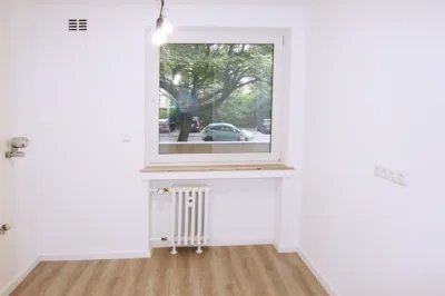 Sanierte Erdgeschosswohnung mit traumhaften Blick ins Grüne!, 41238 Mönchengladbach / Giesenkirchen, Erdgeschosswohnung
