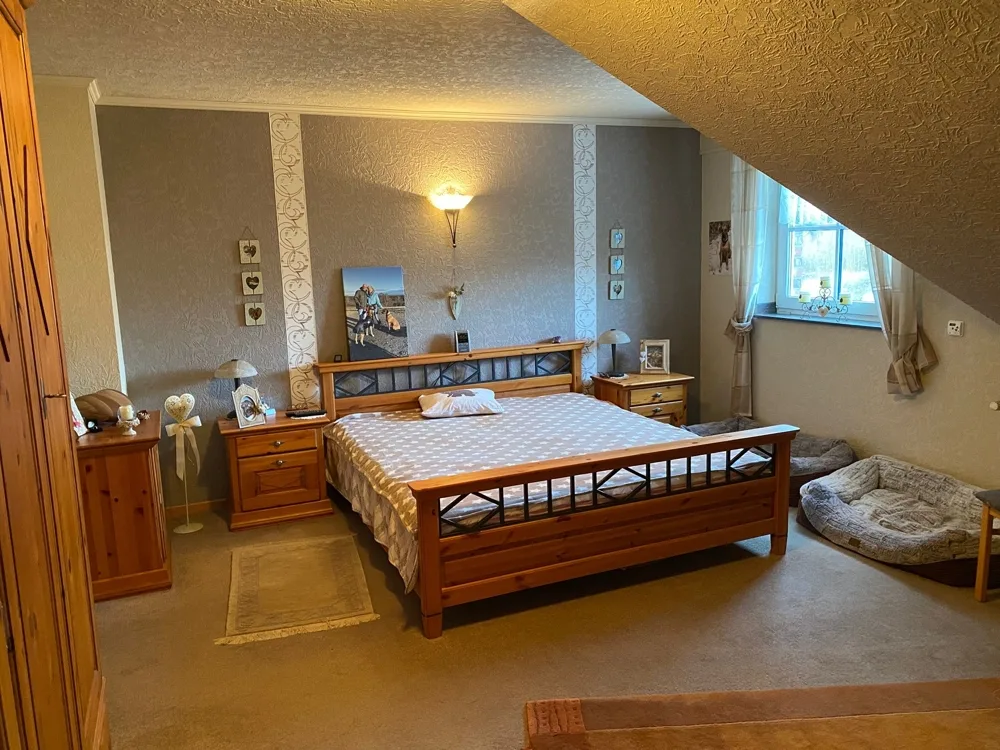 Schlafzimmer Ansicht1