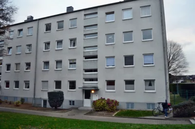 TOP: 3 ZKDB Balkon -Ruhige Lage -Modern – Großzügig – Für die junge Familie -angenehme Nachbarschaft, 41189 Mönchengladbach / Wickrath-Mitte, Etagenwohnung