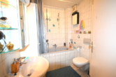 Badezimmer - Top geschnittene 4-Zimmer Maisonettewohnung im Zentrum von Bedburg