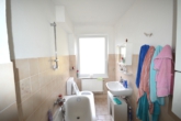 Badezimmer - Schöne 2-Zimmer-Wohnung mit geräumiger Wohnküche in Mönchengladbach – Zentrum