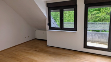 Charmante 3,5-Zimmer-Dachgeschosswohnung mit Balkon & Gartennutzung in Odenkirchen, 41199 Mönchengladbach, Dachgeschosswohnung