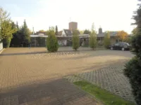 Ausreichend Parkflächen