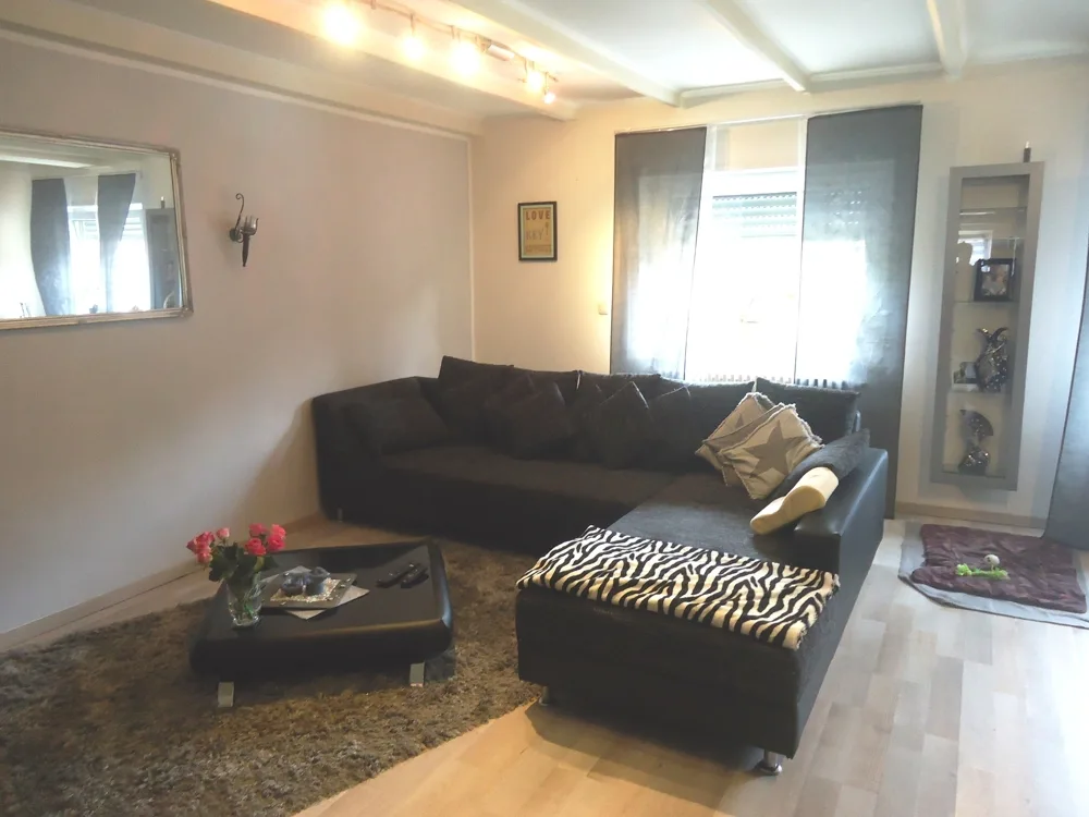 Wohnzimmer 1.OG links