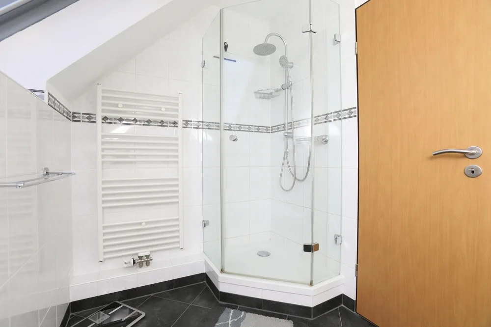 Badezimmer 1