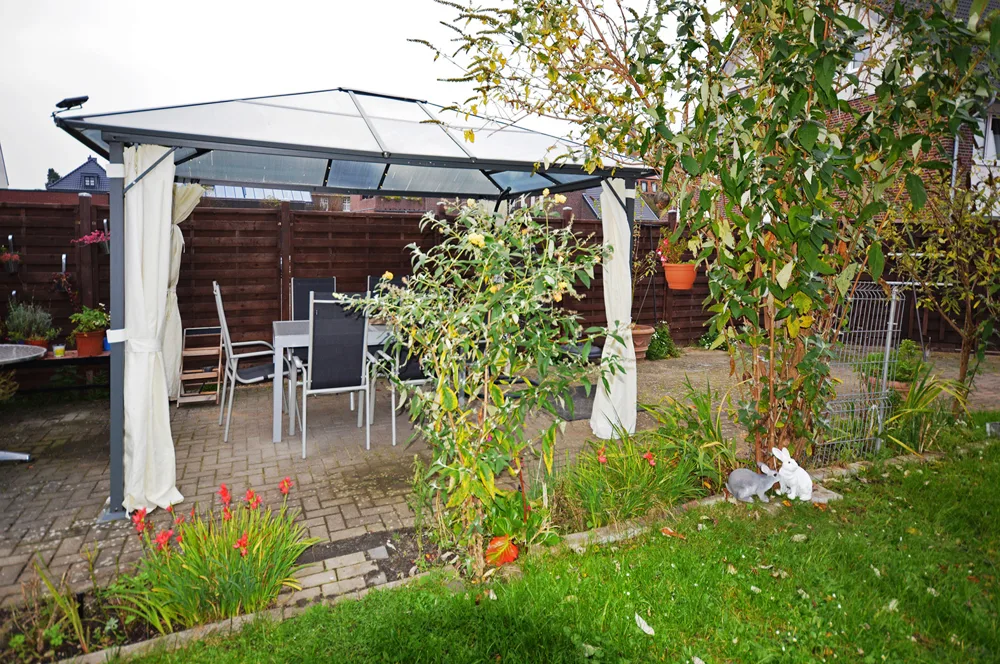Blick auf den Pavillon