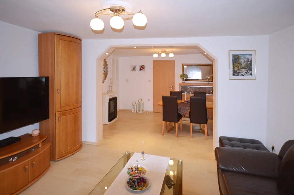 Blick ins Esszimmer