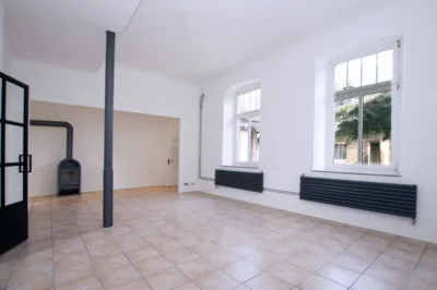 Hinter historischen Mauern findet Zukunft statt. Toll saniert ! Kein Denkmal ! Viel Platz !, 41238 Mönchengladbach, Zweifamilienhaus
