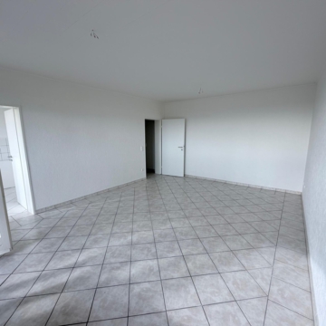 Modernisierte 2-Zimmer-Wohnung mit Aufzug in ruhige Lage von Kempen., 47906 Kempen, Etagenwohnung