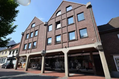 Wohn- und Geschäftshaus Nähe Aachen! TOP Zustand, TOP Rendite von über 7 %!, 52531 Übach-Palenberg, Wohn- und Geschäftshaus