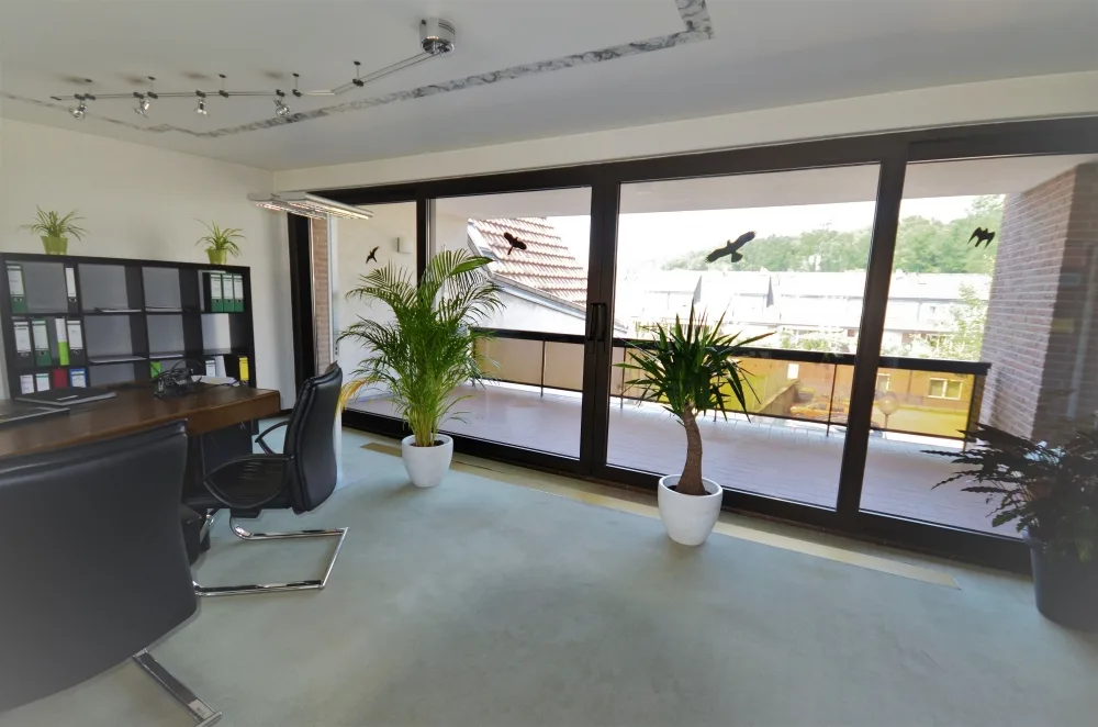 Büro/Wohnung mit Loggia