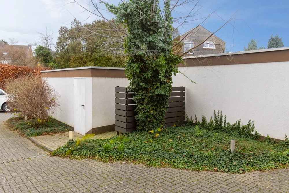Bereich vor dem Haus