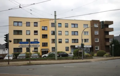 Gepflegtes Renditeobjekt mit 18 vermieteten Wohneinheiten und einer vermieteten Gewerbeeinheit, 44866 Bochum / Wattenscheid, Mehrfamilienhaus