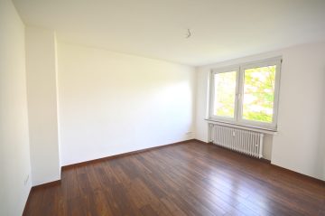 2-Zimmer-Wohnung in MG-Hockstein Achtung Förderdarlehen möglich! Monatliche Rate nur 301,71 € - Wohnzimmer