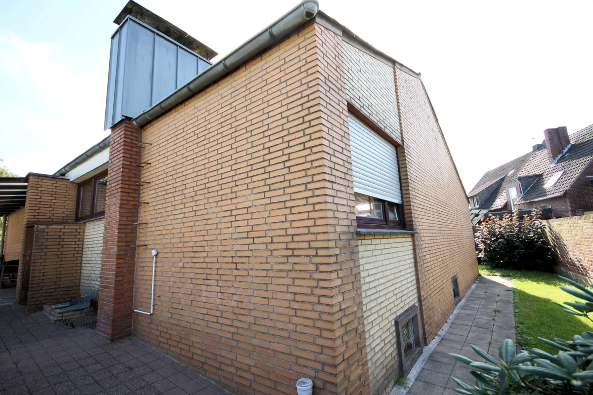 Hausansicht Seite