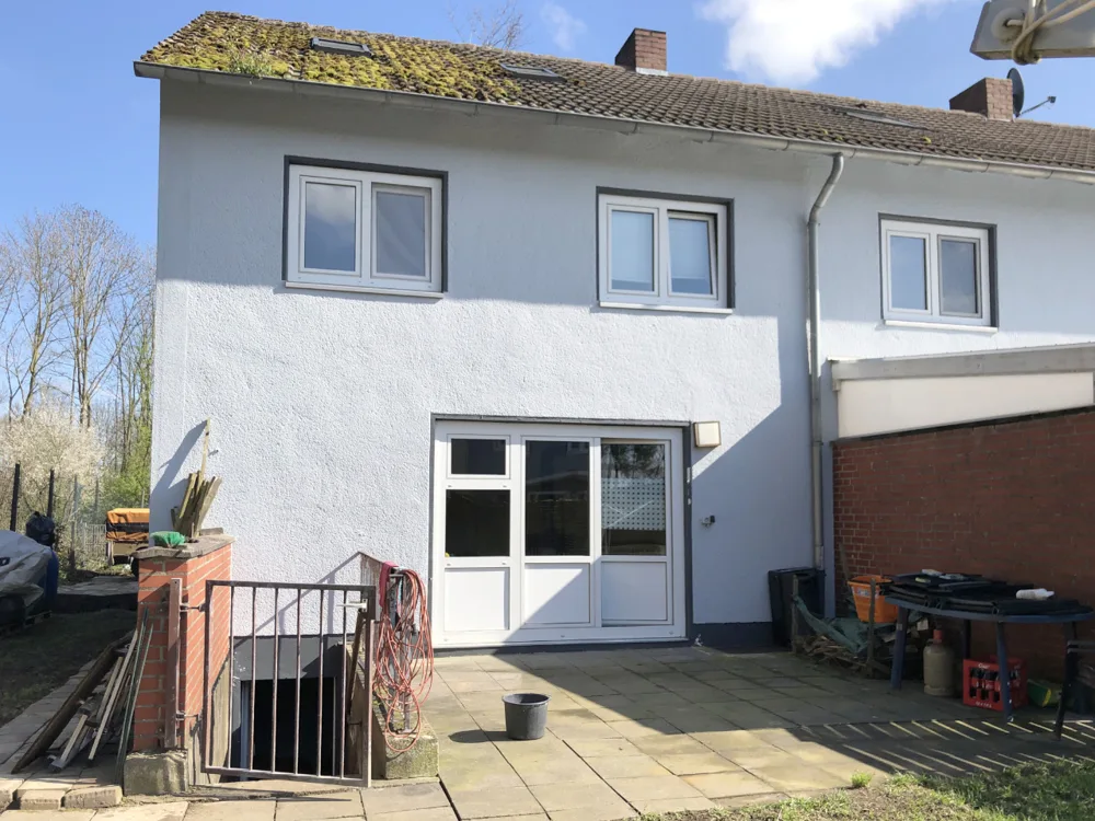 Rückansicht mit Terrasse
