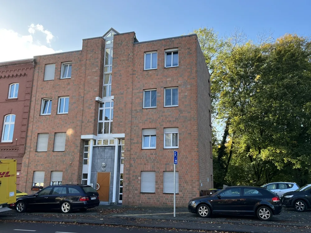 Straßenansicht