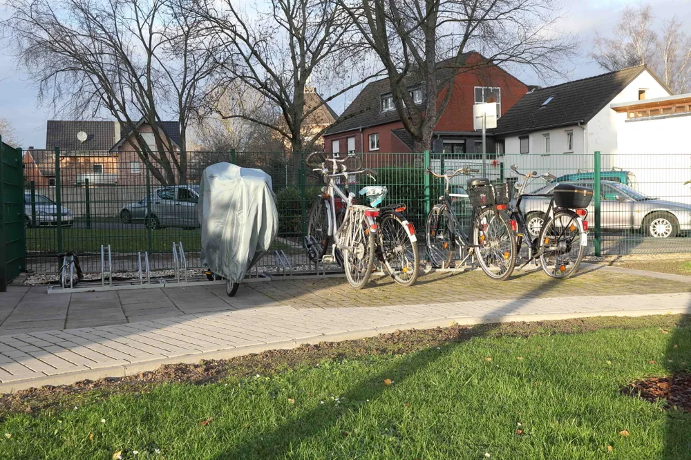 abgeschlossener Fahrradstellbereich