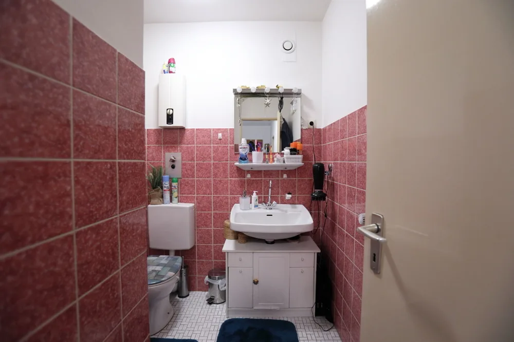 Blick ins Badezimmer