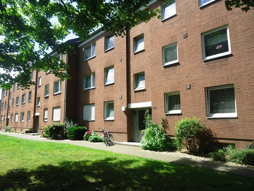 Hausfront 261-265
