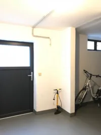 Keller Nebeneingang Fahrradraum