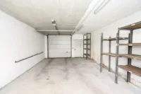 Garagenhalle Foto 1