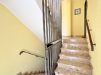 Treppenhaus - Zuhause mit Charme … gepflegte 3-Zimmer-Wohnung mit Balkon zum Wohlfühlen