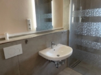 Duschbad Foto 1 - 84 m² große Erdgeschosswohnung mit großer Sonnenterrasse und modernem Duschbad