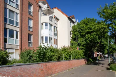 Sorglos-Investment in Neuss-Furth: Top gepflegte Eigentumswohnung mit Top-Mietern und TG-Stellplatz, 41462 Neuss, Wohnanlagen