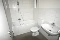 Modernisiertes Badezimmer