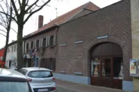 Straßenansicht 1