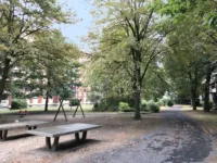 Anlage hinter dem Haus