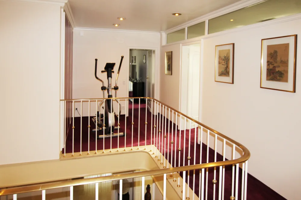 Empore mit Galerie