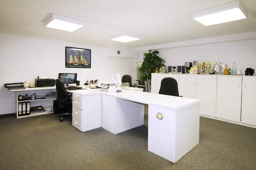 Büro im Keller
