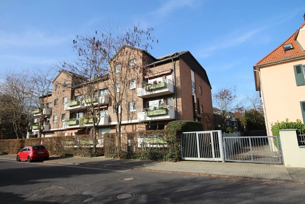 Front_Garagenzugang