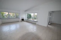 Wohnraum offen mit Kamin