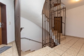 Treppenhaus Foto 1 - Kapitalanlage oder Zuhause: Attraktive 2-Zimmer-Wohnung mit Loggia in top gepflegter Wohnresidenz
