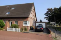 Vorderansicht des Hauses