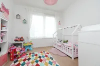 Kinder-/Arbeitszimmer