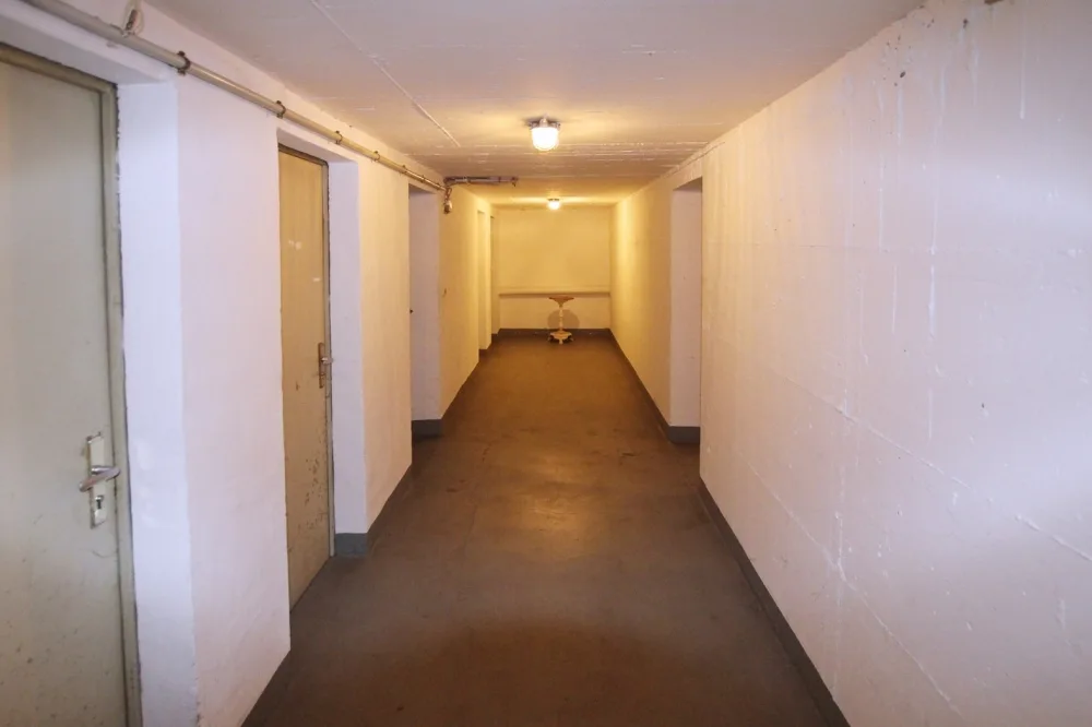 Keller