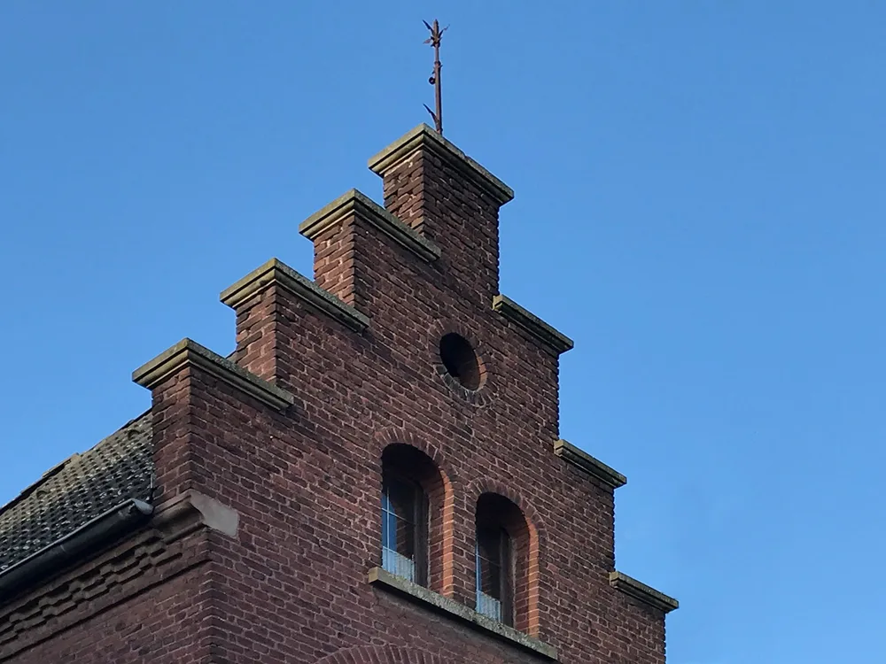 Detail des Treppengiebels