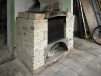 Kamin im Innenhof