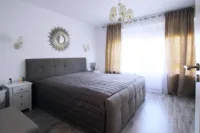 Blick ins Schlafzimmer