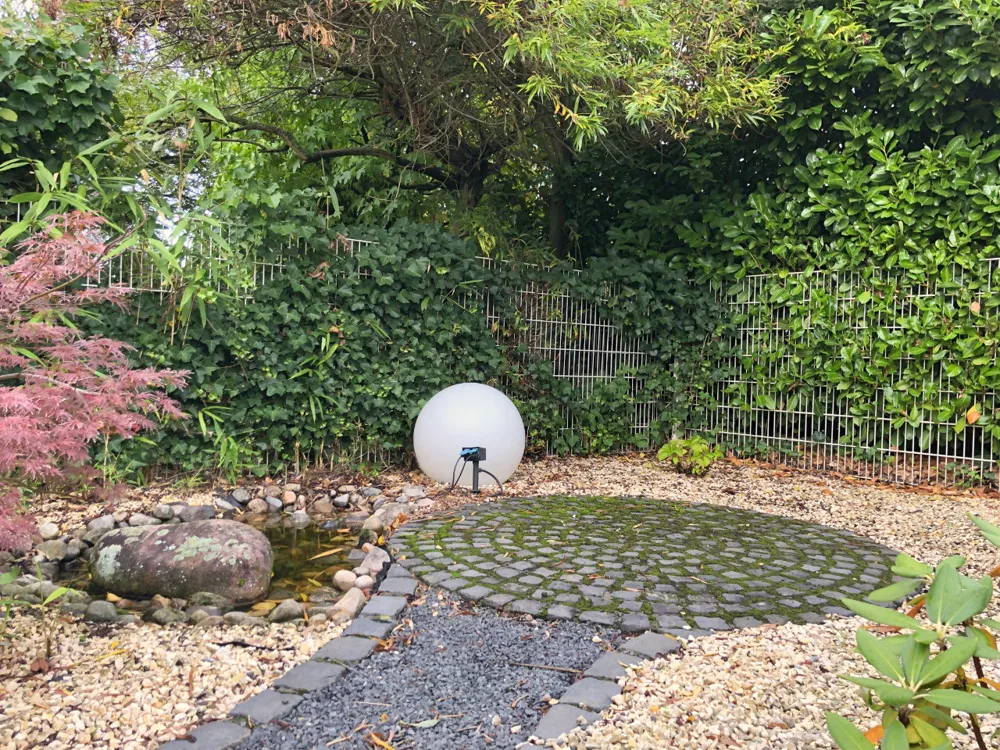 zweite Terrasse im Garten