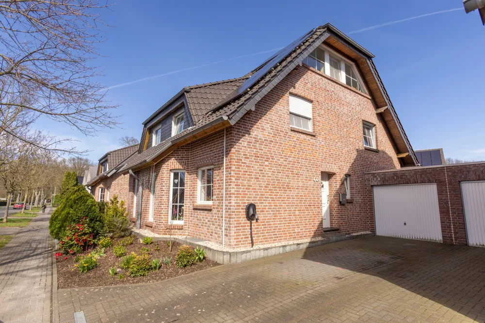 Hausansicht Seitlich
