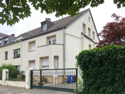 +++ RENDITE +++ oder SELBST NUTZEN +++ mehrere GENERATIONEN +++ hier ist viel möglich !, 41065 Mönchengladbach, Mehrfamilienhaus