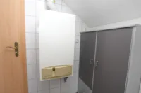 Duschbad Dachgeschoss - Heiztherme