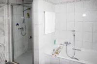 Dusche:Wanne