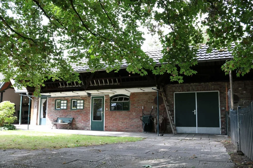Anbau hinten
